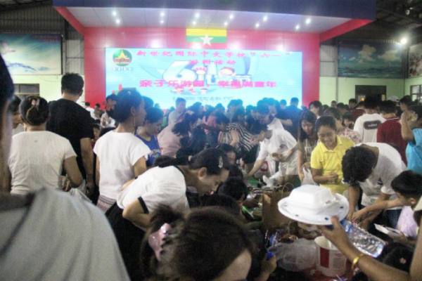 缅甸新世纪国际中文学校举办庆“六一”校园活动