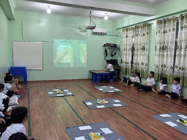 缅甸新世纪国际中文学校幼稚园开展蒙台梭利主题课