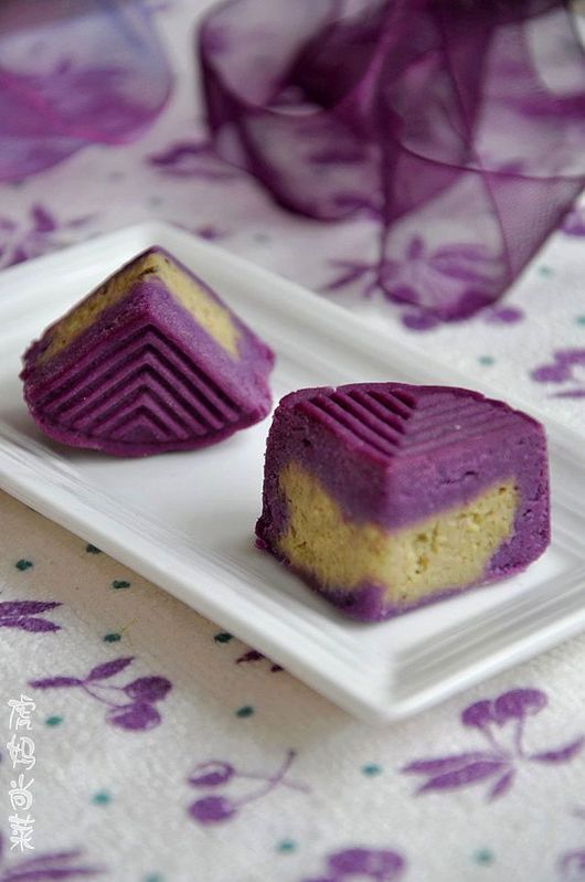 黑豆紫薯糕月饼