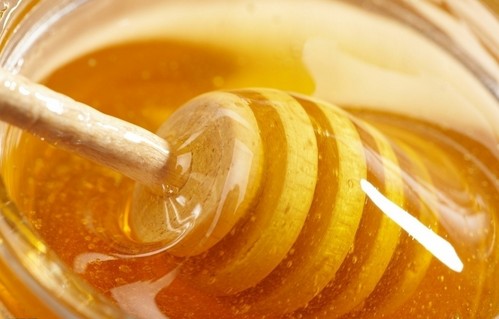 一斤蜂蜜功效等于100斤保健食品