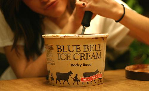 美国蓝铃冰淇淋已致3死，在华召回销毁9234箱