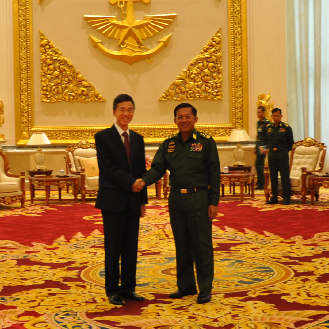 驻缅甸大使杨厚兰辞行拜会缅国防军总司令敏昂莱大将