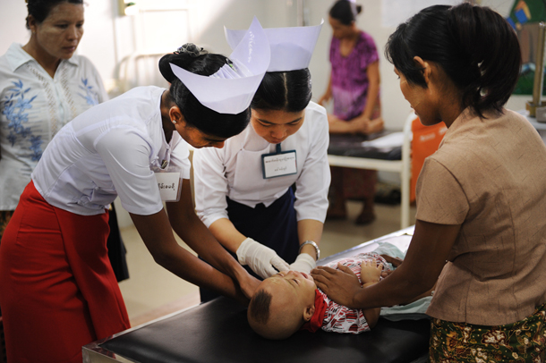 日本拟招聘数以十万计缅甸女护士 （华轩）