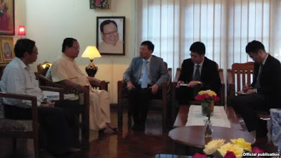 中国驻缅甸大使拜会掸族民主阵线总部 (华轩)