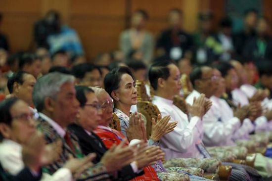 缅甸首轮和平对话，昂山素季态度转变拟解民地武之恨？(图)