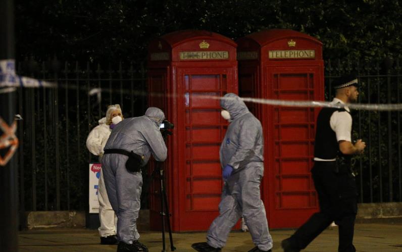 伦敦市中心发生持刀砍人致1死5伤