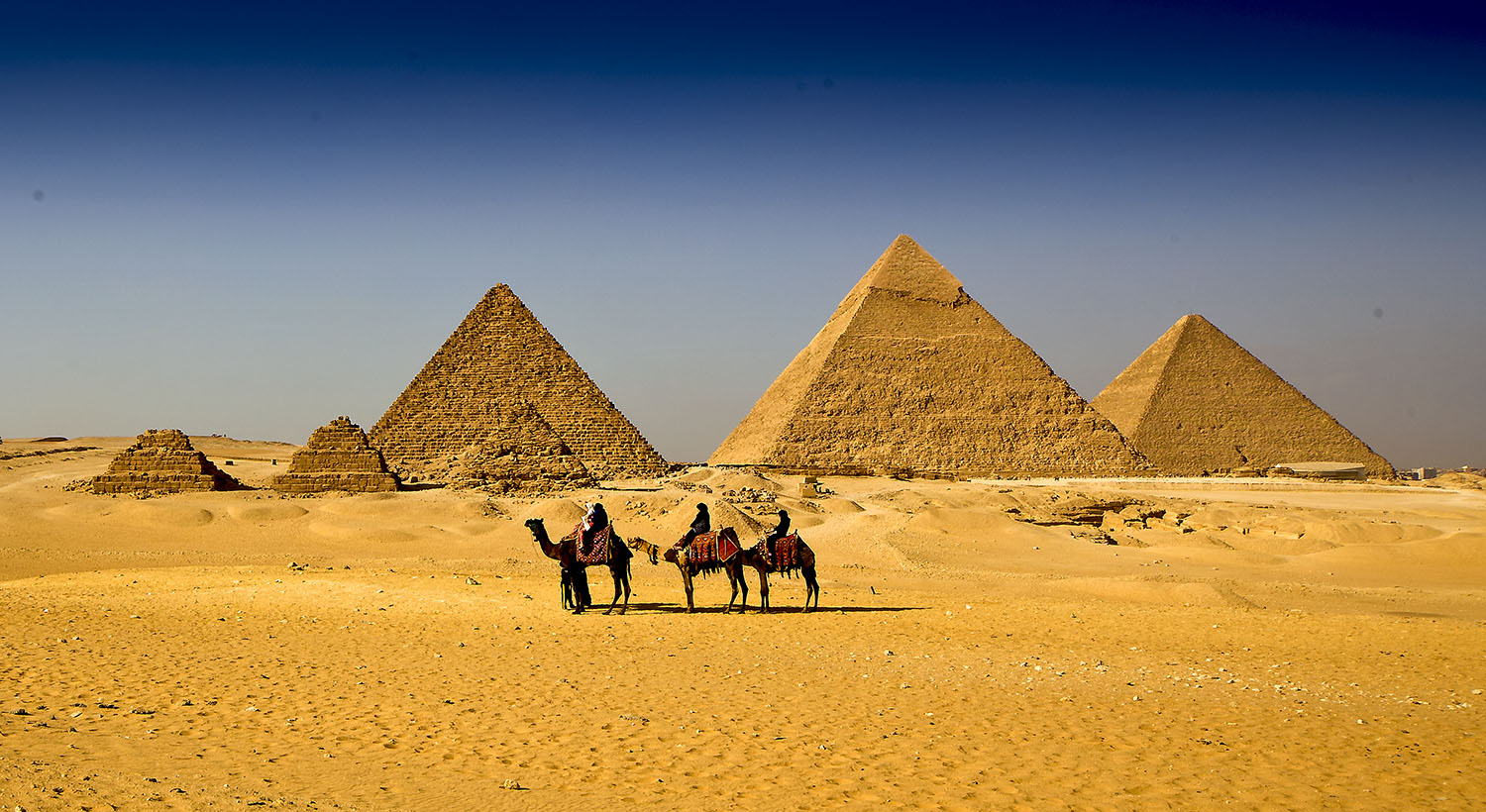 哈萨克斯坦发现史前金字塔 或比埃及早1000年