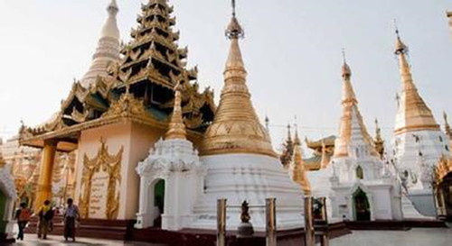 缅甸辉煌的宫殿建筑