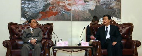 中国国家民委主任会见缅甸少数民族事务部部长奈岱伦