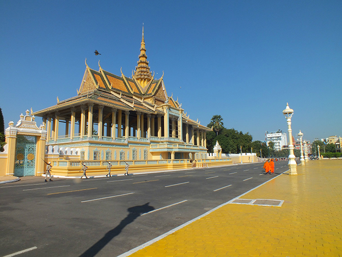柬埔寨颁布实施《2001-2016年金融业发展战略》
