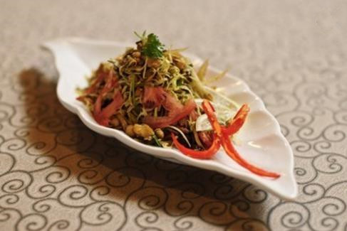 在昆明开缅甸餐厅的玛丁丁：用美食沟通中缅文化