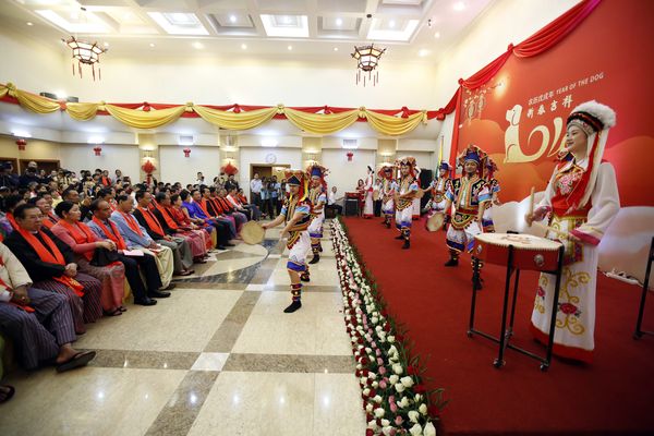 中国驻缅甸大使馆隆重举行2018年“开门过大年”迎春招待会