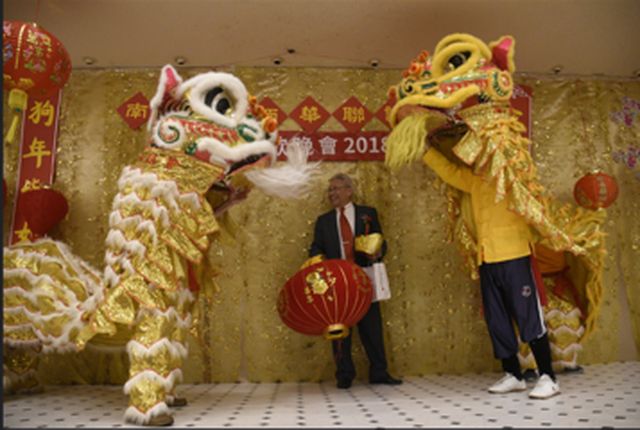 春日宴，一杯绿酒一遍歌（参加南加州缅华联谊会春宴）丘文