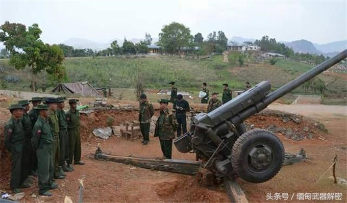 缅甸内战中炮兵火力的中坚 D-30式122毫米榴弹炮
