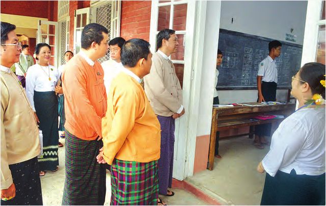 缅甸高考缺席人数一天比一天增加