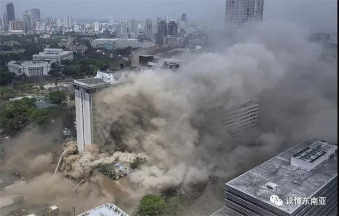 【菲律宾新闻】菲律宾马尼拉一大楼起火致5死20伤 约300人被撤离