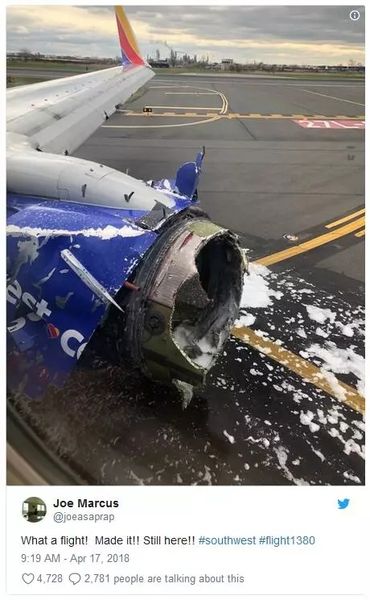 美国客机空中引擎爆炸，女乘客半个身子被吸出窗外！