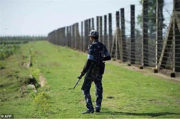 缅甸破获价值逾两千万元冰毒 逮捕三名士兵和村民