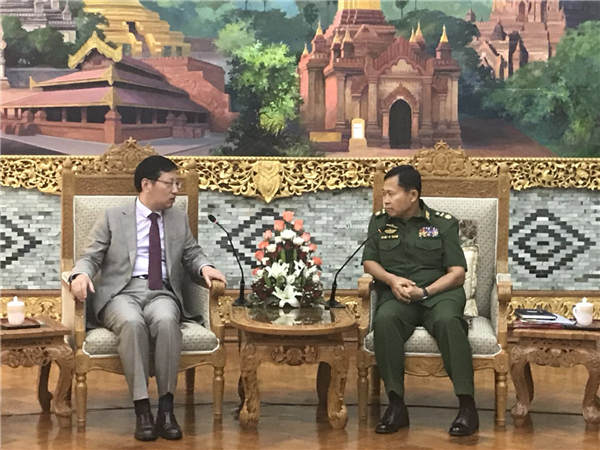 中国驻缅甸大使洪亮会见缅甸国防军副总司令梭温