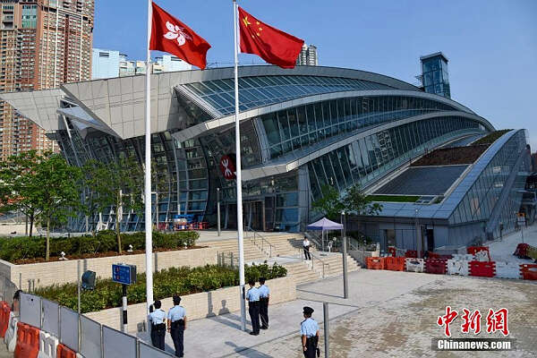 坐着高铁去香港！广深港高铁车票9月10日开始发售