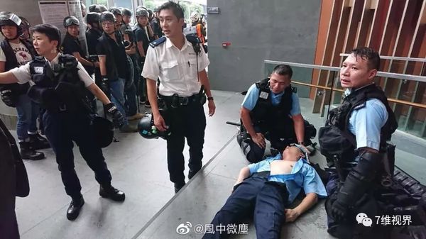 该亮剑了 暴徒叫嚣 逼死警察子女 恐怖主义现身香港 缅华网