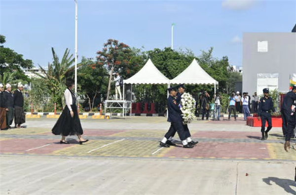 李立蓓代总领事出席缅甸烈士节活动