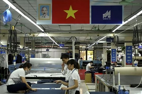 外媒：中国制造业的世界地位尚难撼动