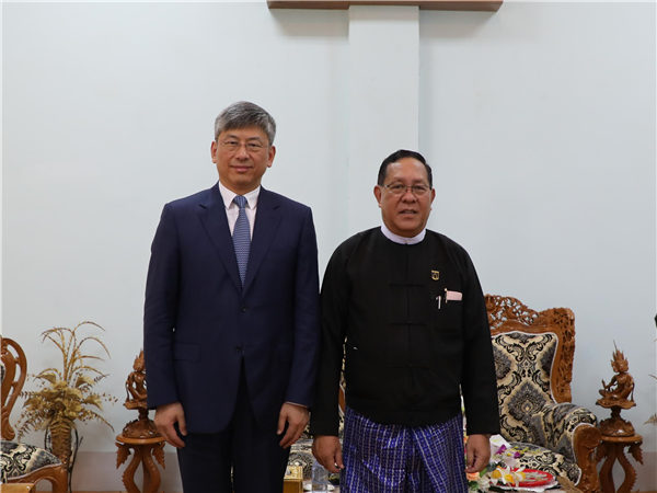 驻缅甸大使陈海拜会缅甸联邦首席大法官吞吞乌