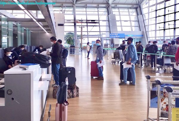 第4批132名缅甸公民从韩国仁川国际机场回国