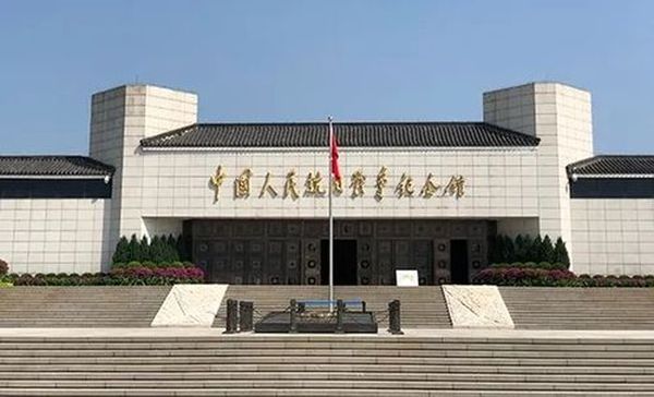 习近平普京互致贺电