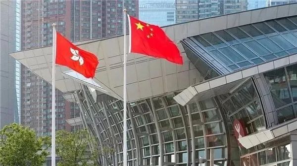 民调显示：香港四成公务员不同意