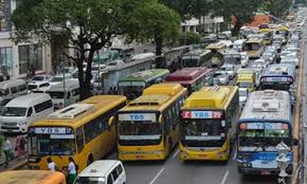 仰光省YBS公交车每天乘坐的乘客只有七万多人