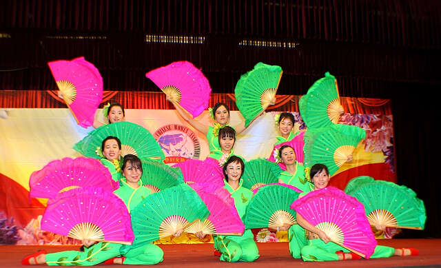 缅华妇女协会庆祝国际三八妇女节（一）