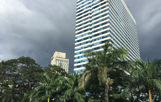 缅甸仰光仰京镇区一商场附近发生爆炸