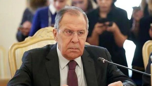 西方想要逼着中俄“顺从”，不然就惩罚？拉夫罗夫这样回应