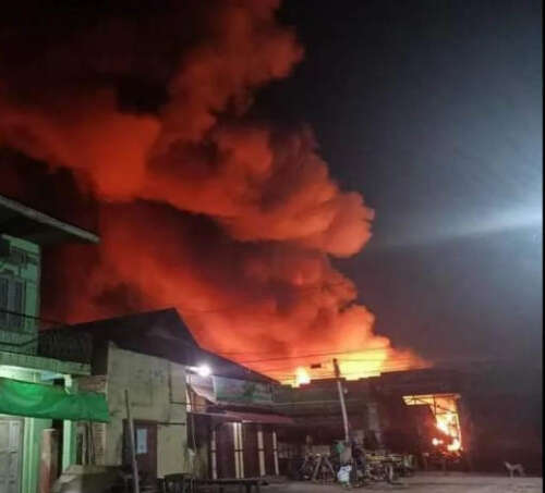 缅甸北部贵概一市场发生大火