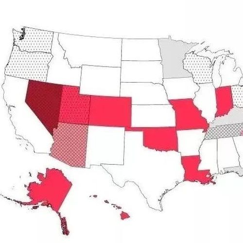 美国一年死了7万人，又赖上中国！