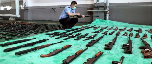 CNN就这一丁点的客观内容，都让美国反华势力心态爆炸