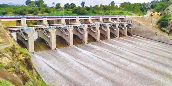 马奎省基翁基瓦水坝水位逐渐降低