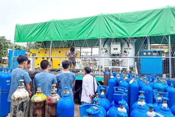 妙瓦底镇瑞妙瓦底检疫中心的流动充氧站投入使用