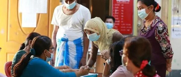 12岁以上学生将接种疫苗，年底全民50%接种