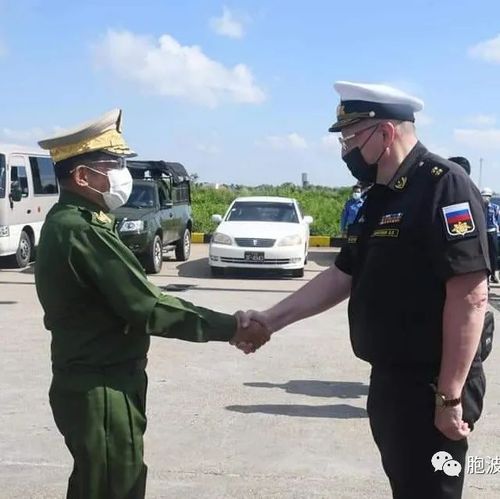 俄罗斯海军舰队抵达仰光港口