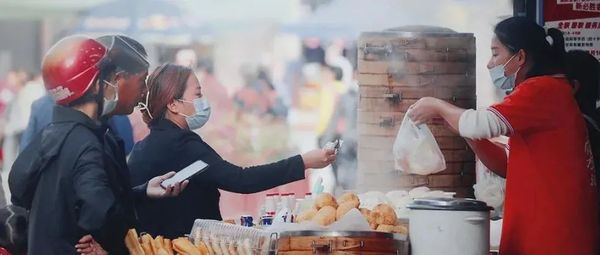 新变种出现，美媒扭捏承认：中国是对的