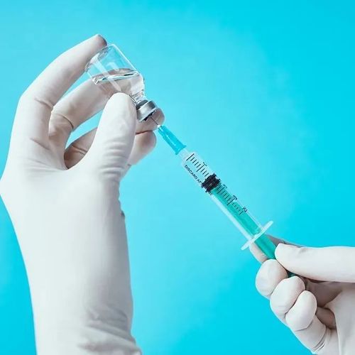 我国正在快速推进奥密克戎株疫苗研发！