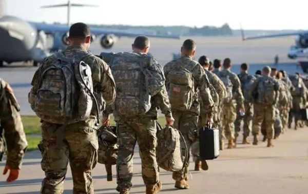 2021年结束了，美国的对外干涉主义也划上了句号？