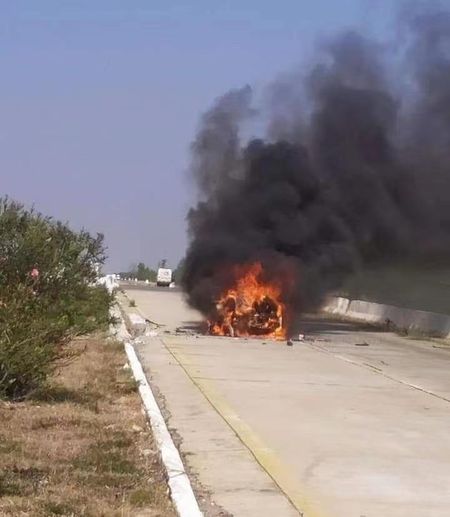 缅甸仰曼高速公路发生一起交通事故 致2人身亡