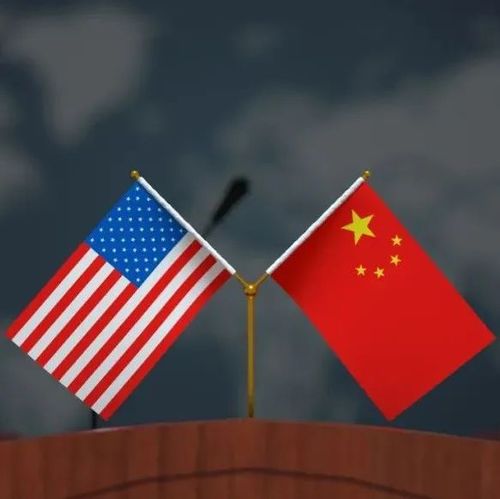 “面对中国，美国现在不得不防守”