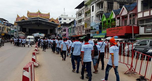 缅甸劳工部拟向赴泰缅甸劳工收取30万缅币的服务费