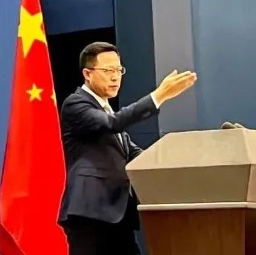 赵立坚就乌克兰问题三问美国