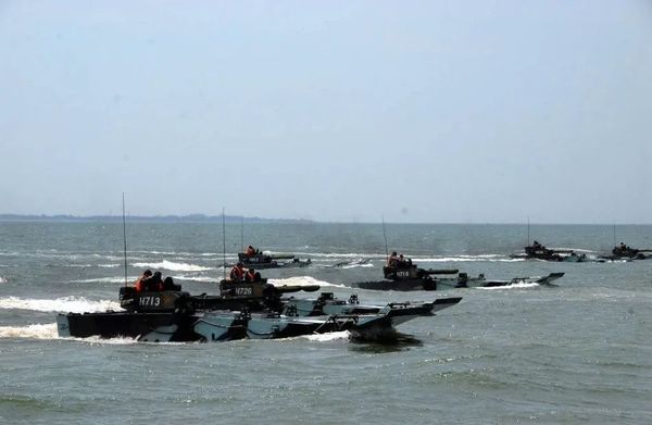 美国恶霸和绿营正在掏空台湾？做美国的朋友，是要命的